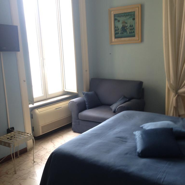Bed and Breakfast La Dimora Dei Baroni Neapel Zimmer foto